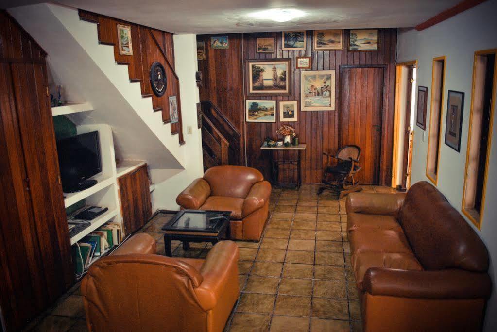 Cabo Frio Fun Hostel Eksteriør billede